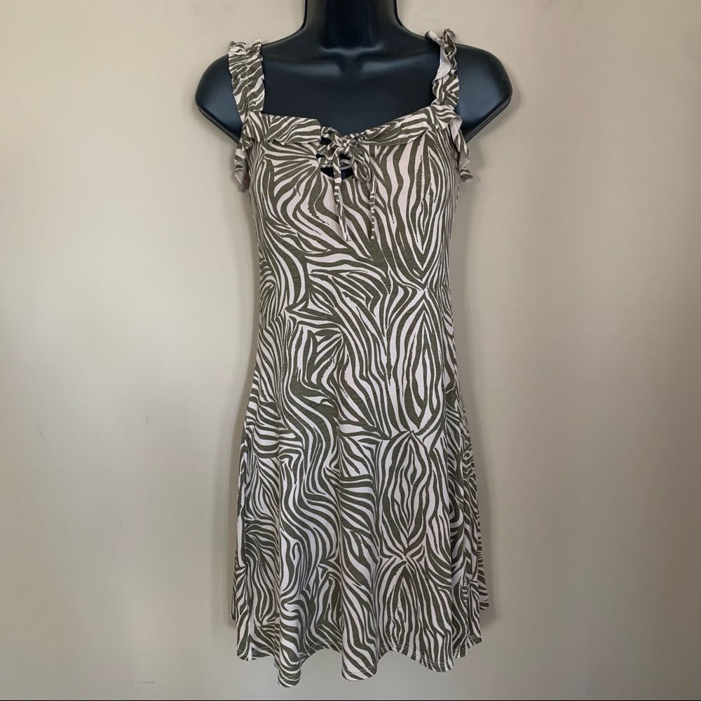 New PrettyLittleThing Olive Green Ruffle Strap Zebra Flowy Tank Dress